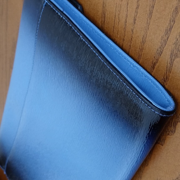 Halogen Ombre Blue Clutch Multiple Card Holder - Picture 9 of 17